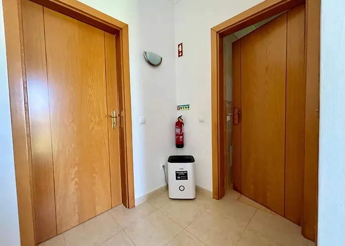 Casa Da Luz 18 - Swimming Pool And Beach Town House Luz